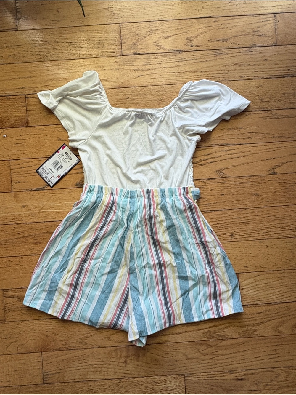 NWT Girl’s ribbed front White top Romper with Pastel Striped Shorts - size Large
